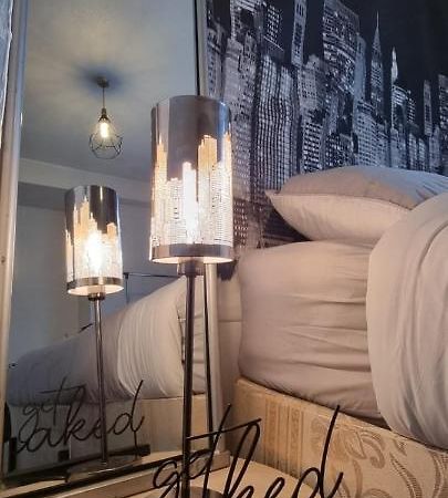 Property In Brixton Лондон Экстерьер фото